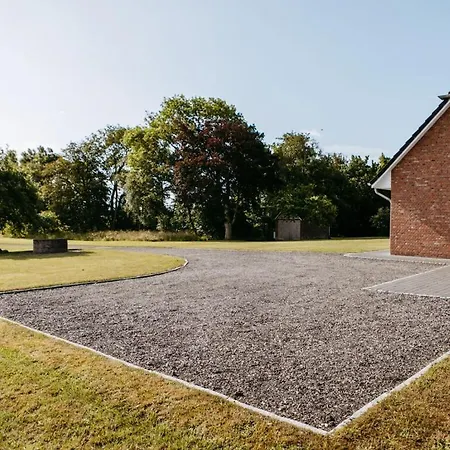Holiday Hof Bombuell Klanxbull